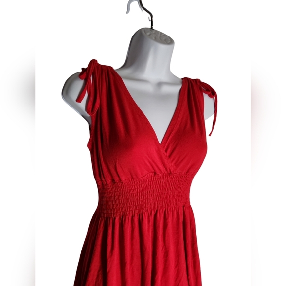Red Stretch Waist Flirty Dress Medium - Picture 2 of 3